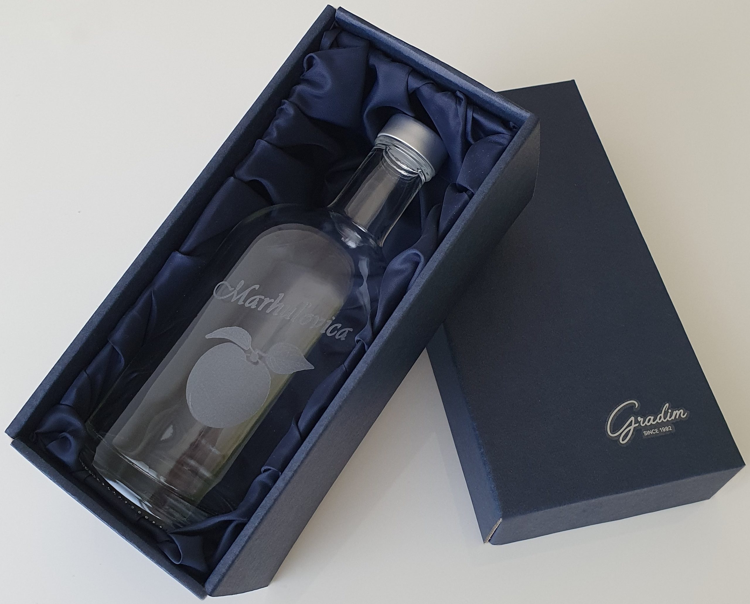 Marhuľovica, fľaša 0,5 l (0,7 l) 1 ks – Obrázok 2