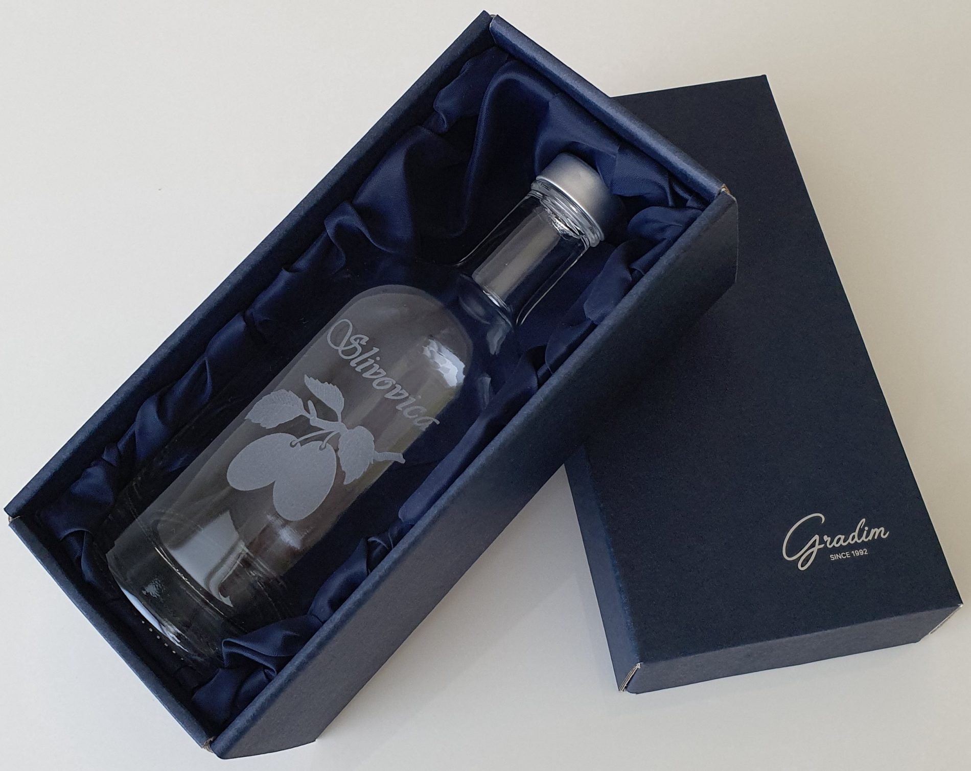 Slivovica, fľaša 0,5 l (0,7 l) 1 ks – Obrázok 3