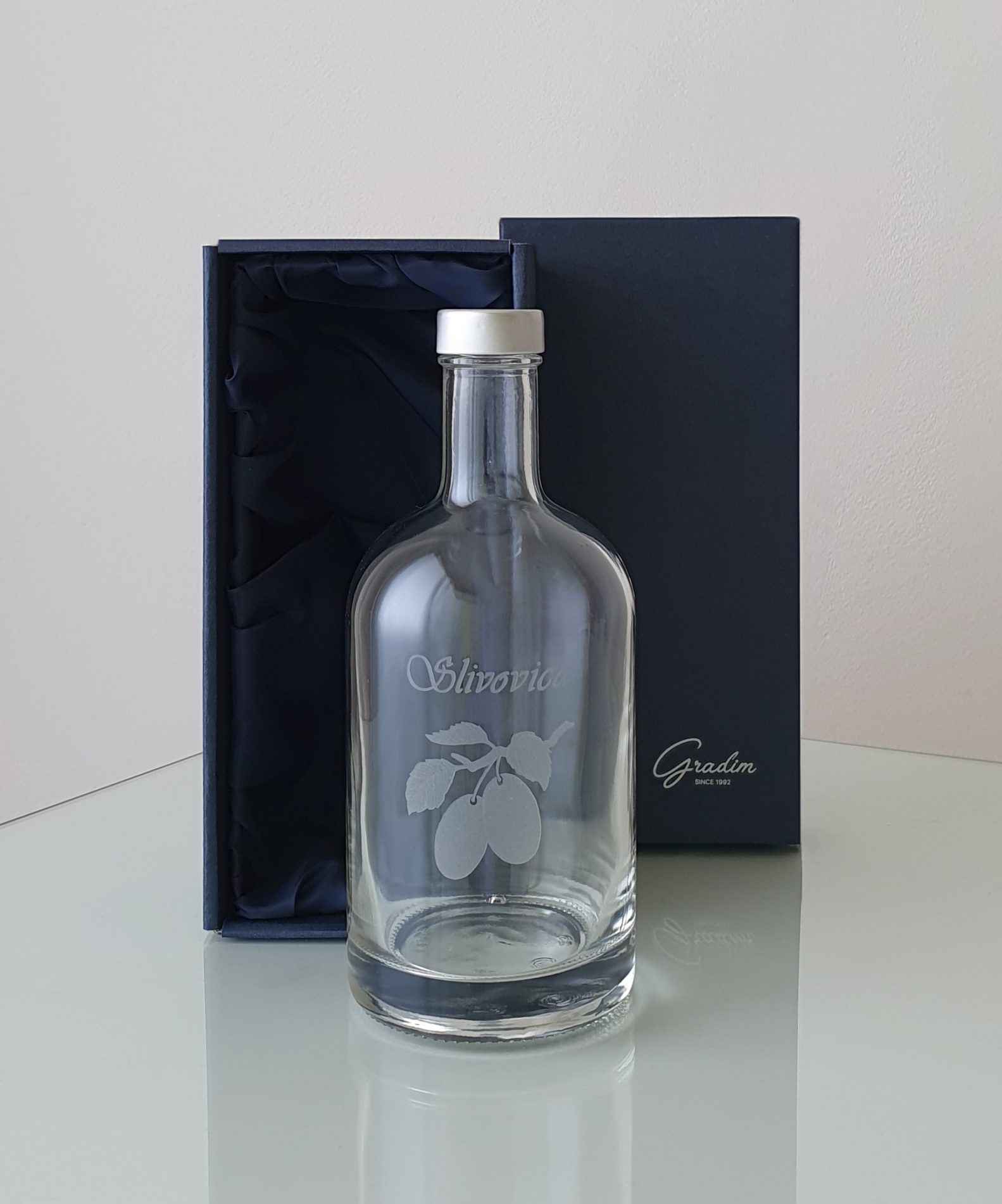 Slivovica, fľaša 0,5 l (0,7 l) 1 ks – Obrázok 2